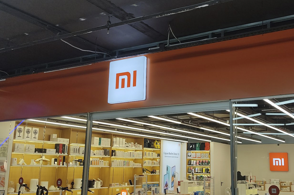 Композитные панели для магазина электроники "Xiaomi"
