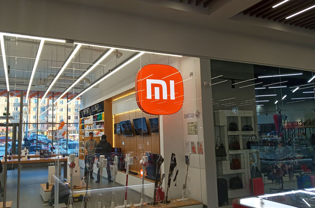 Панель-кронштейн для магазина электроники "Xiaomi" 2