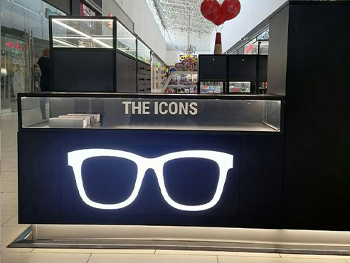 Световой короб для магазина аксессуаров "The icons"