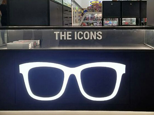 Световой короб для магазина аксессуаров "The icons" 2