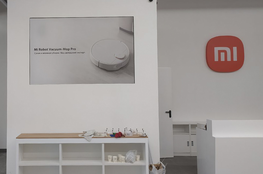 Текстильный световой короб для магазина электроники "Xiaomi"
